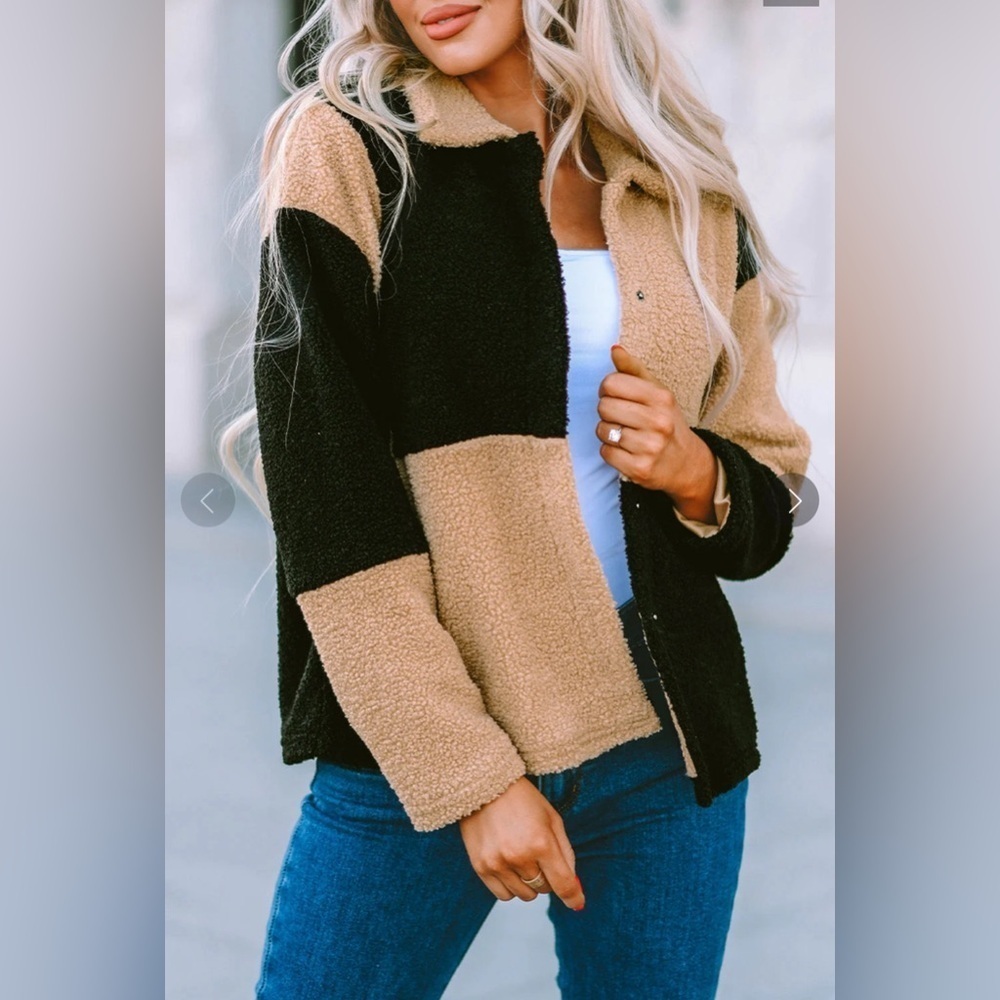 Colorblock Checkered Sherpa Shacket - Picture 3 of 14